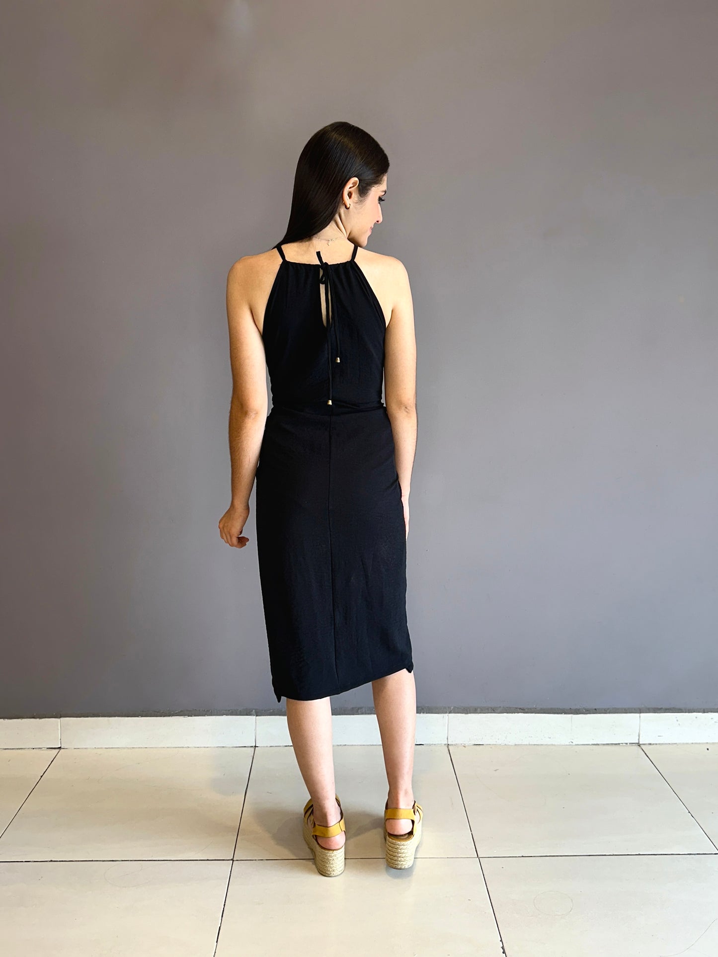 Vestido midi tipo pareo color negro