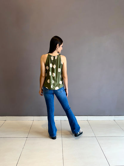 Blusa anudado hombro Verde oliva puntos Beige