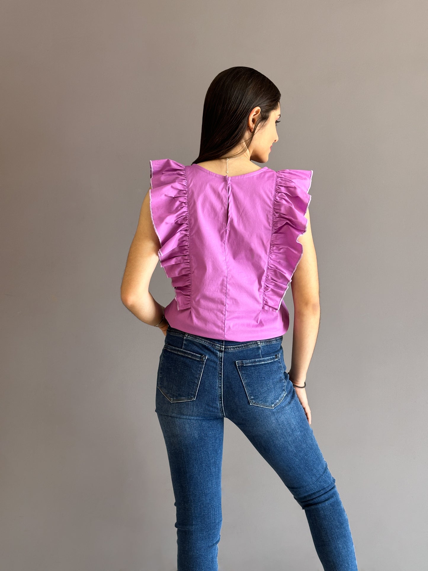 Blusa bolero diagonal color morado en popelina